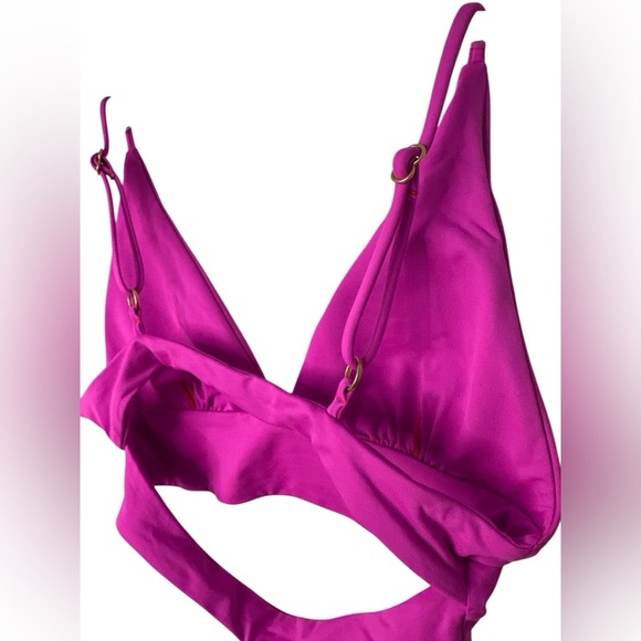 L Space Vibrant Pink Triangle Bikini Top Medium NWT - Picture 3 of 8